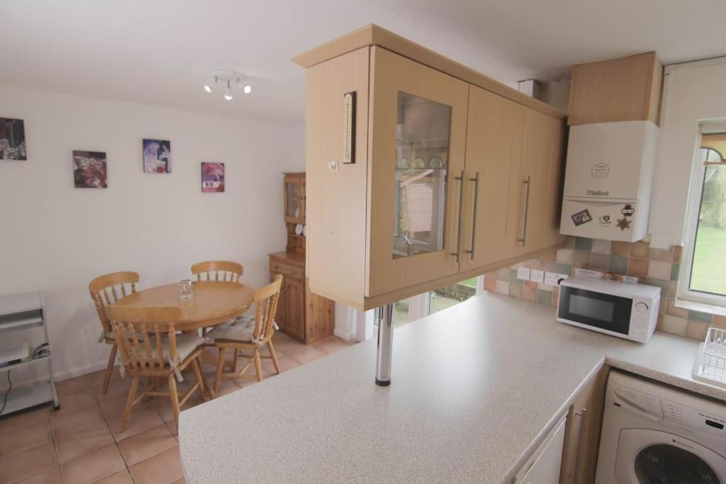 Villa 2 Bed House - Bhx - Nec à Solihull Extérieur photo